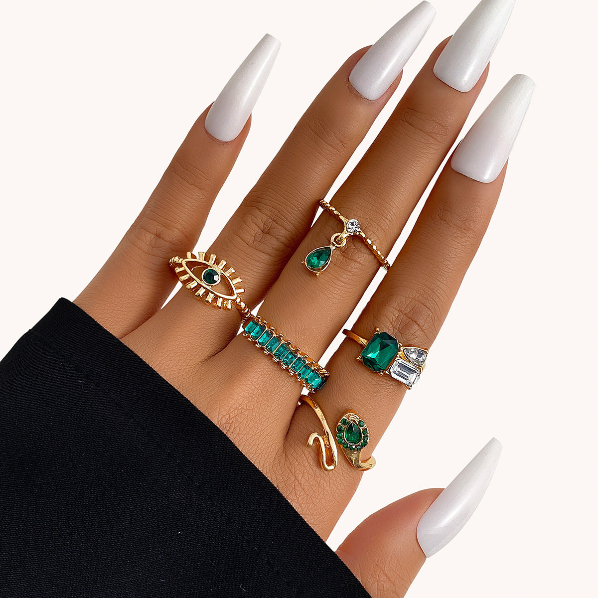 Emerald Diamond-studded Ring Set