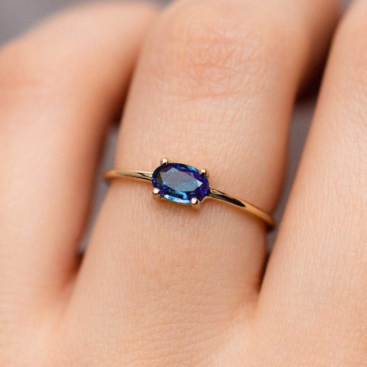 Women's Engagement Ring